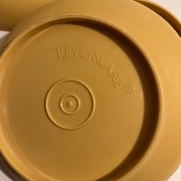 Set Of 4 Vintage Tupperware 6-1/4" Salad, Soup, Dessert Bowls Mustard Yellow EUC - Picture 3 of 8